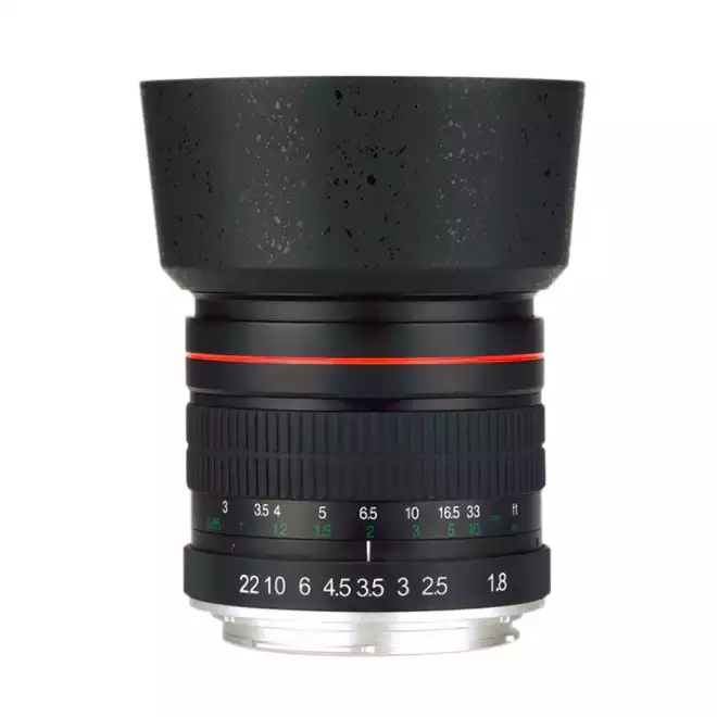 Objektiv fotoaparata z zoomom 12–120 mm